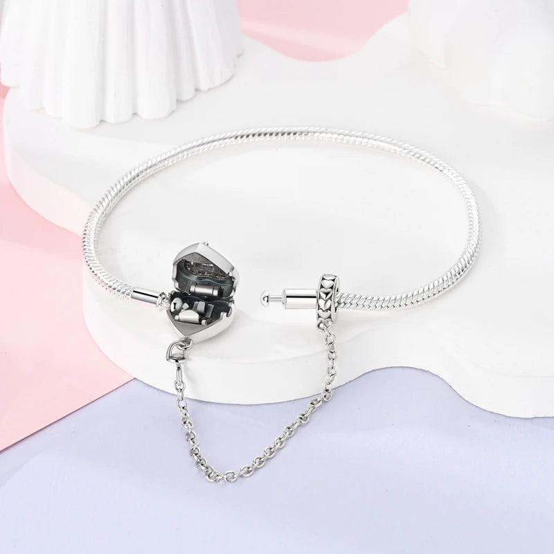 Bracelete para Berloque My Life com Trava de Segurança - Coração com Pedras