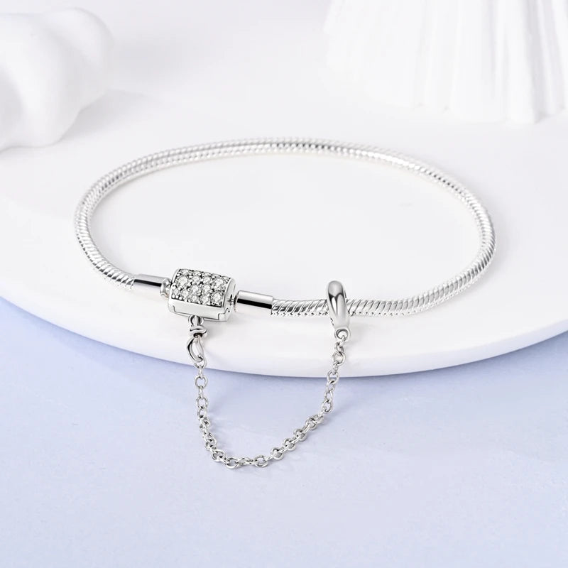 Pulseira para Berloque My Life com Trava de Segurança Retangular com Pedras